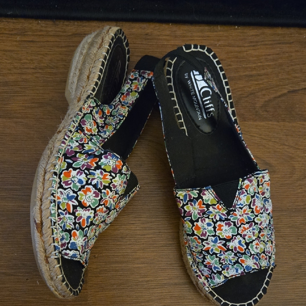 Cliffs By White Mountain Floral Espadrille Sandals Black Green Plum Orange 7 New
